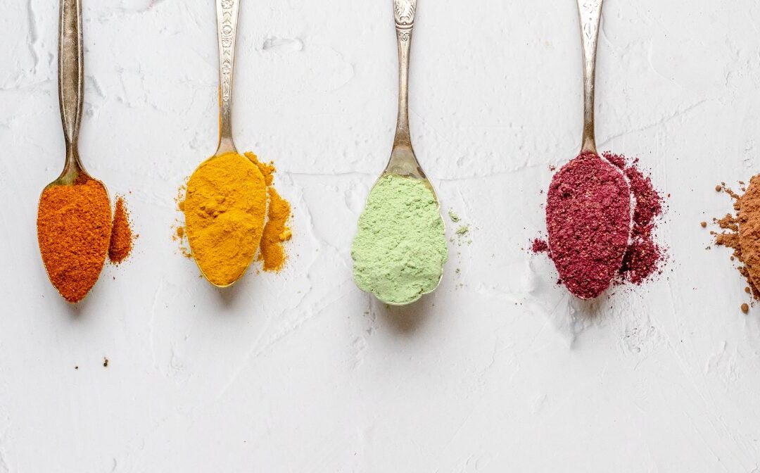 آیا رنگ‌های خوراکی طبیعی سالم‌ترند؟ بررسی علمی و صنعتی